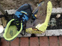 20121117HMCross_Schuhe-hh.jpg (86012 Byte)