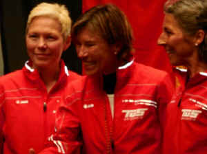 20140308DM_Loeningen_Podium2.jpg (120411 Byte)