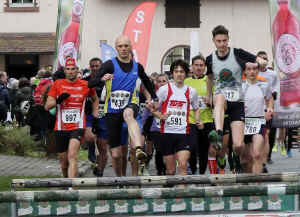 20140323pfunrun-start-6r.jpg (141429 Byte)