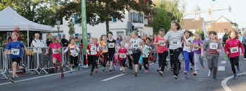 20140928start-schuelerinnen-01.jpg (141451 Byte)