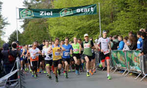 20170423strassenlauf-01.jpg (176598 Byte)