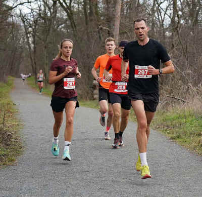 20221231_Griesheim_JanaUderstedt_silvesterlauf-07.jpg (229969 Byte)